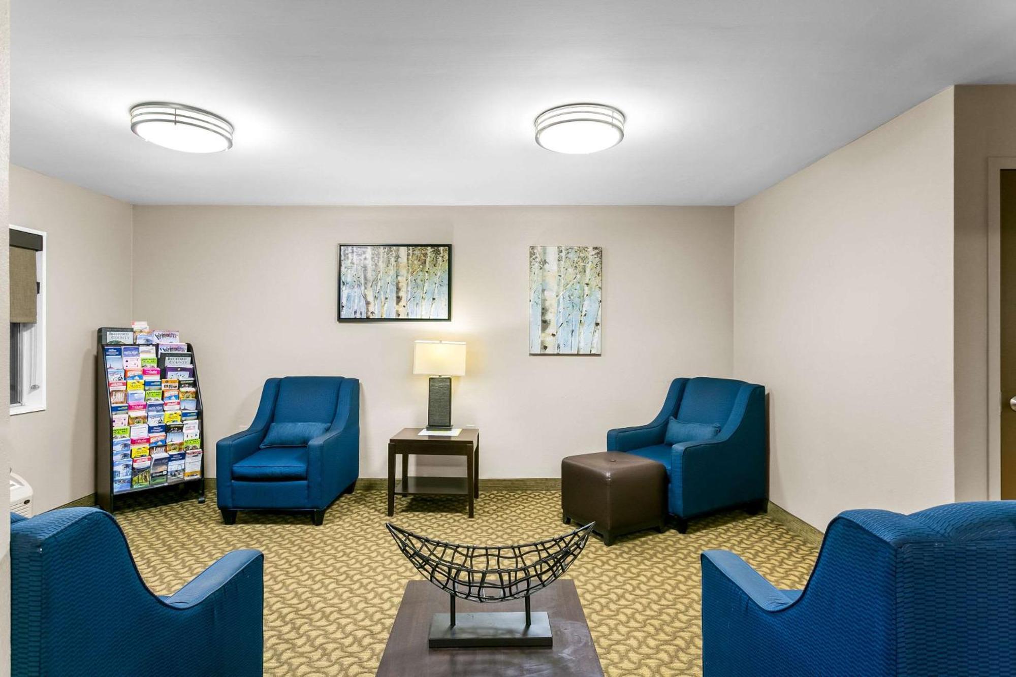 Comfort Inn Red Horse Frederick Exterior photo